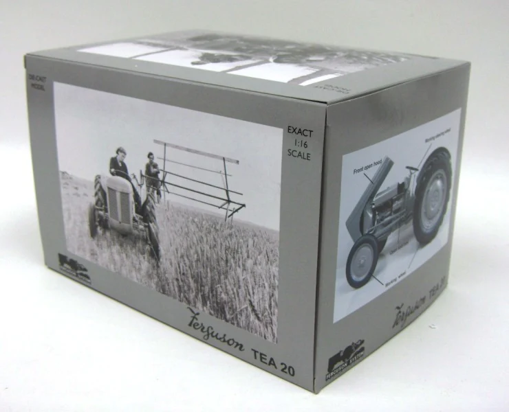 1/16 Massey Ferguson TEA-20 The Little Grey Tractor by Universal Hobbies - Image 5