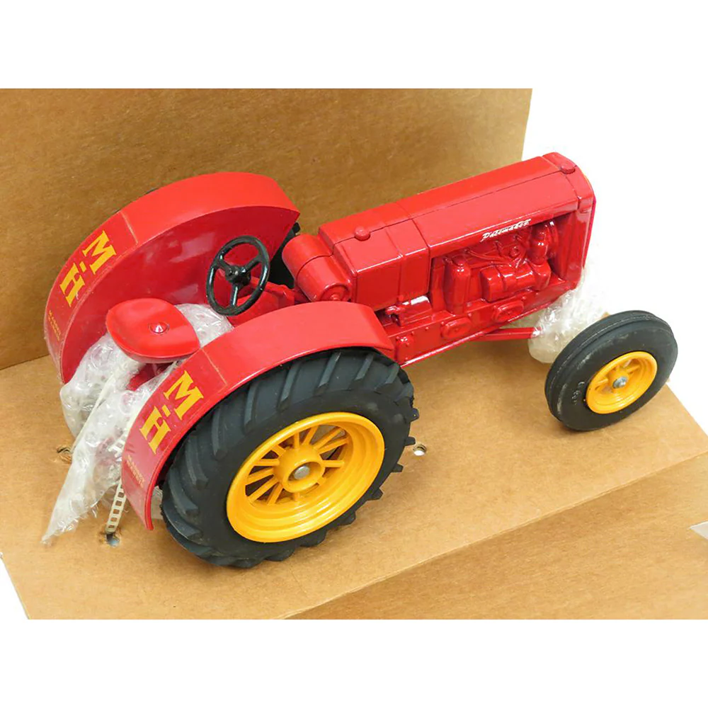 1/16 Massey Harris Pacemaker Tractor by SpecCast - Image 3