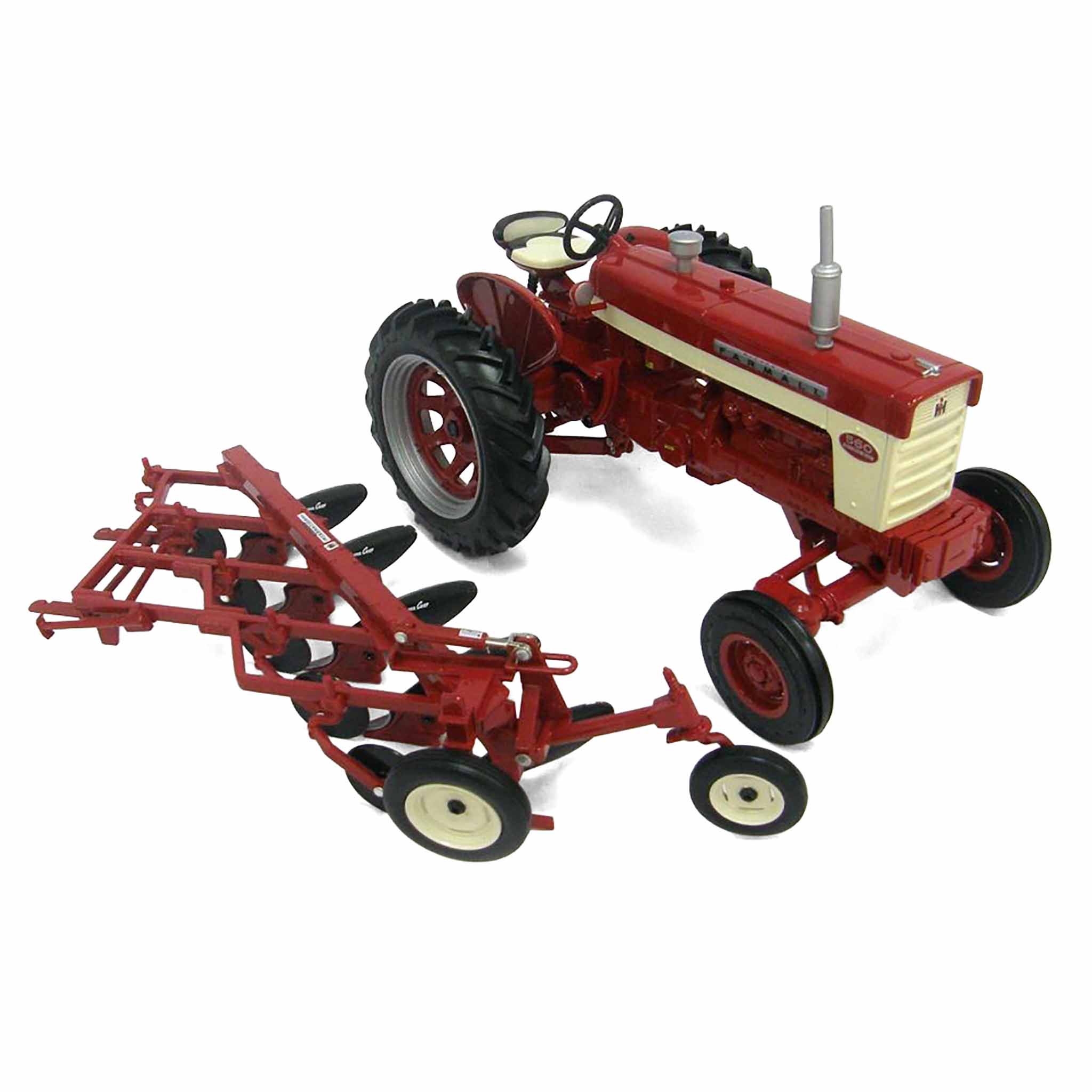 1/16 International Harvester Farmall 560 Diesel Tractor with #512 Five-Bottom Plow, Prestige Collection by ERTL - Image 3