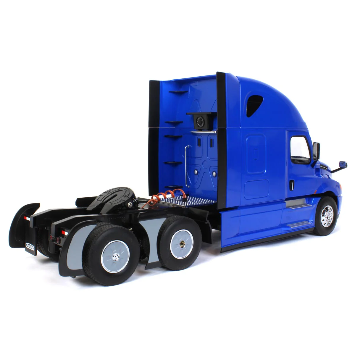 1/16 Radio Control Freightliner Cascadia Truck with Raised Roof Sleeper Cab, Made of Durable Plastic - Image 4