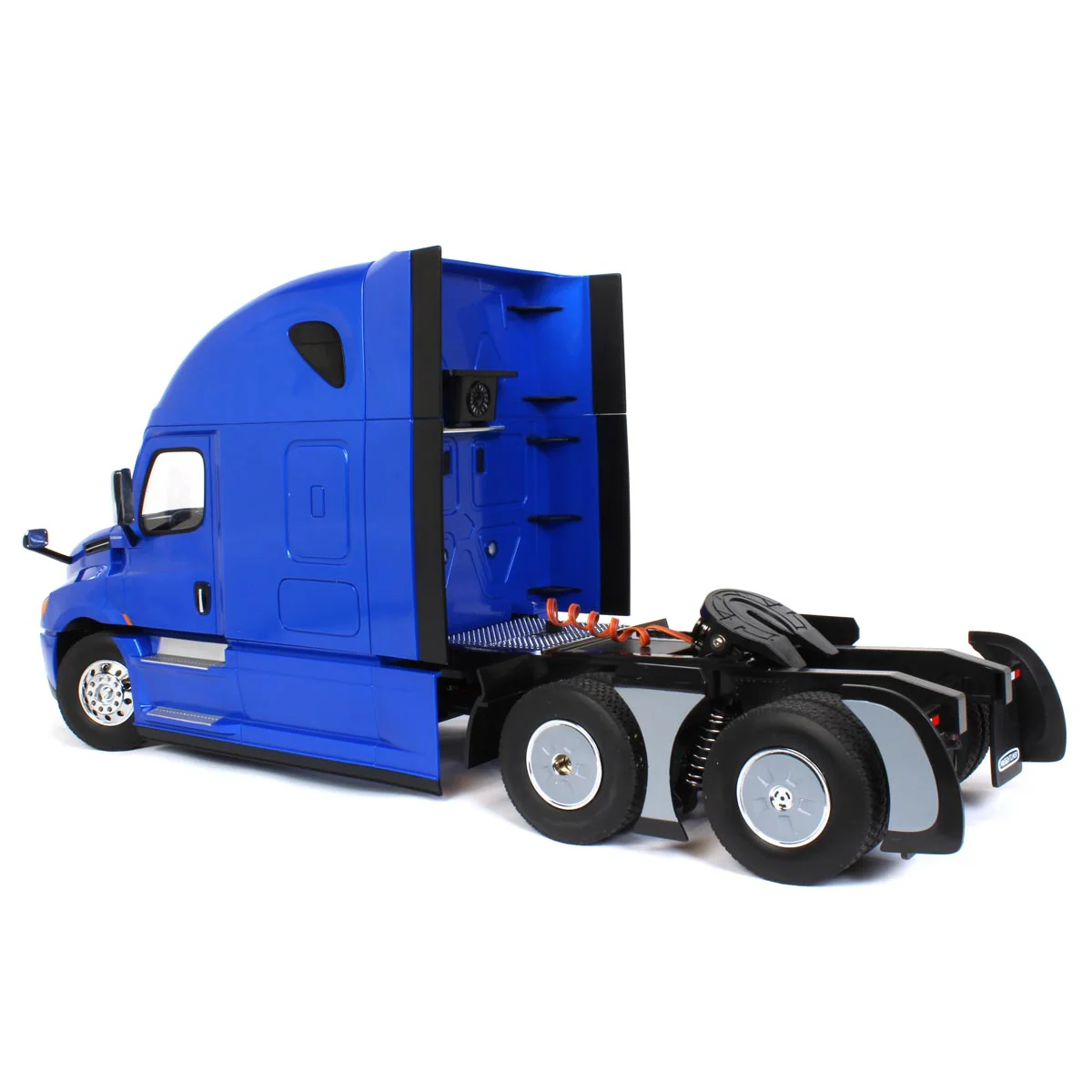 1/16 Radio Control Freightliner Cascadia Truck with Raised Roof Sleeper Cab, Made of Durable Plastic - Image 5