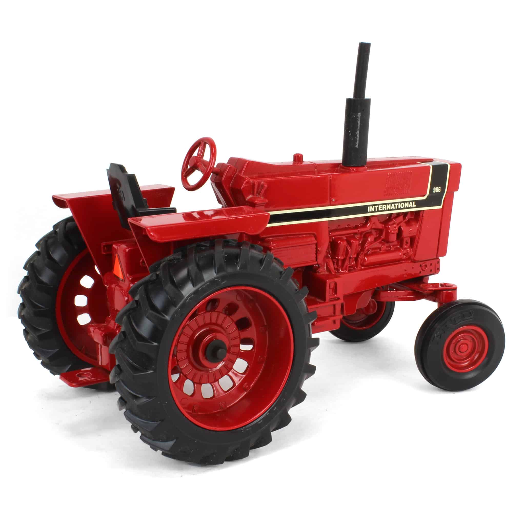 1/16 IH Farmall 966 Tractor with Black Stripe and Fenders, Special Edition by ERTL - Image 3