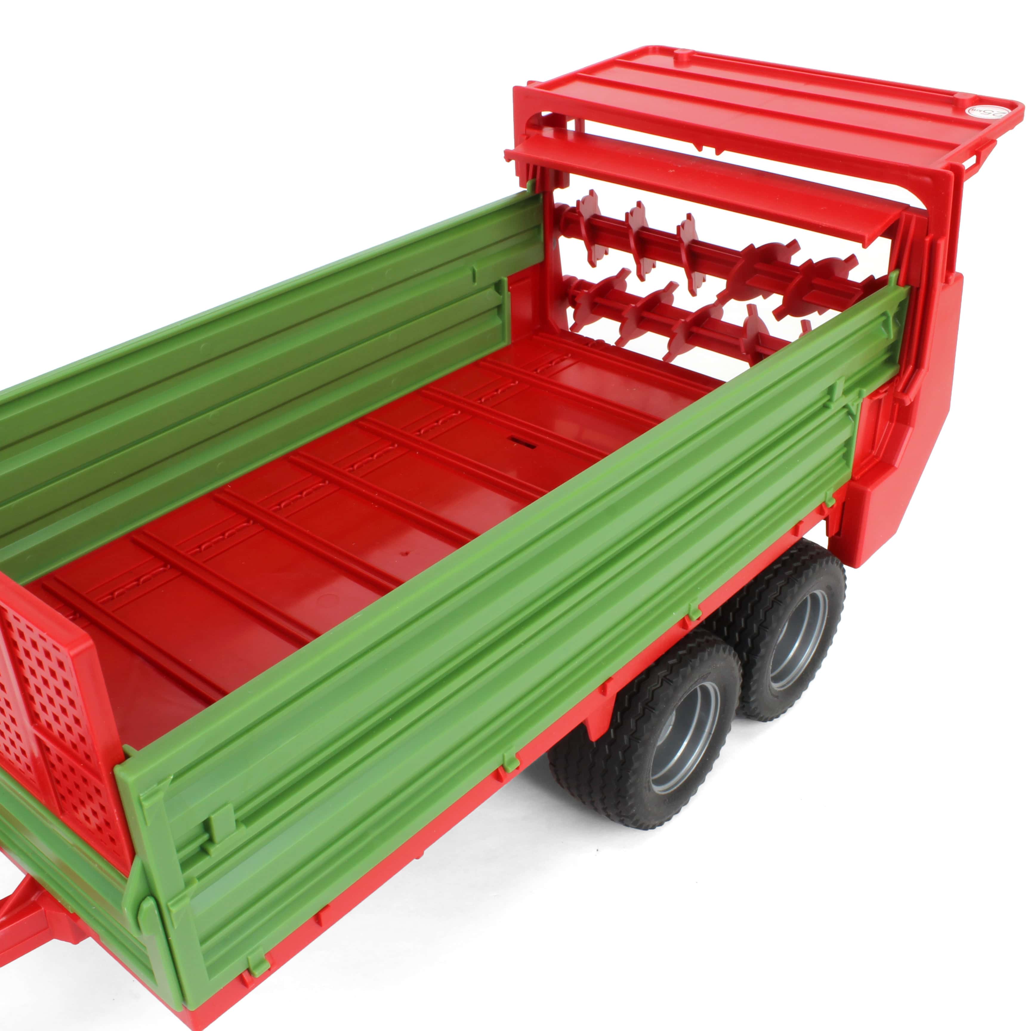 1/16 Box Style Tandem Axle Manure Spreader by Bruder - Image 5