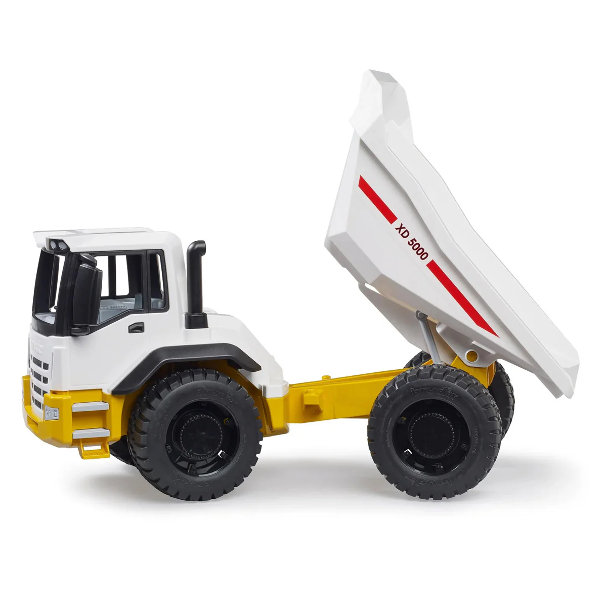 1/16 XD 5000 Dump Truck by Bruder - Image 4