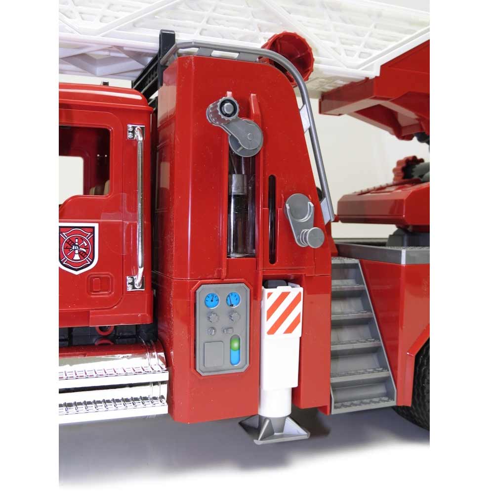 1/16 Mack Granite Fire Engine with Extendable Ladder & Hard Hat by Bruder - Image 4