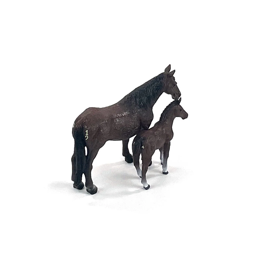 1/20 Four Sixes Ranch Quarter Horse Mare & Colt by Big Country - Image 2