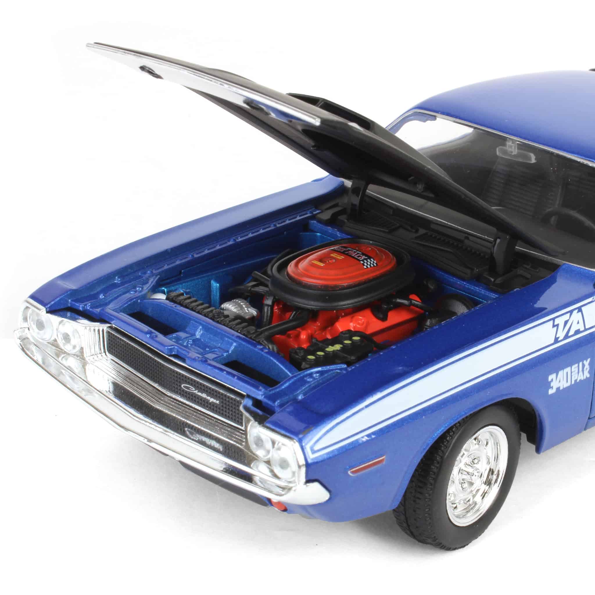 1/24 Blue 1970 Dodge Challenger T/A 340 Six Pak Car by First Gear - Image 5