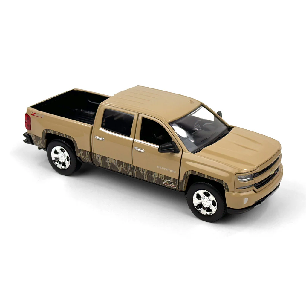 1/27 Mossy Oak 2017 Chevrolet Silverado Z71 Pickup Truck by Big Country Toys - Image 2