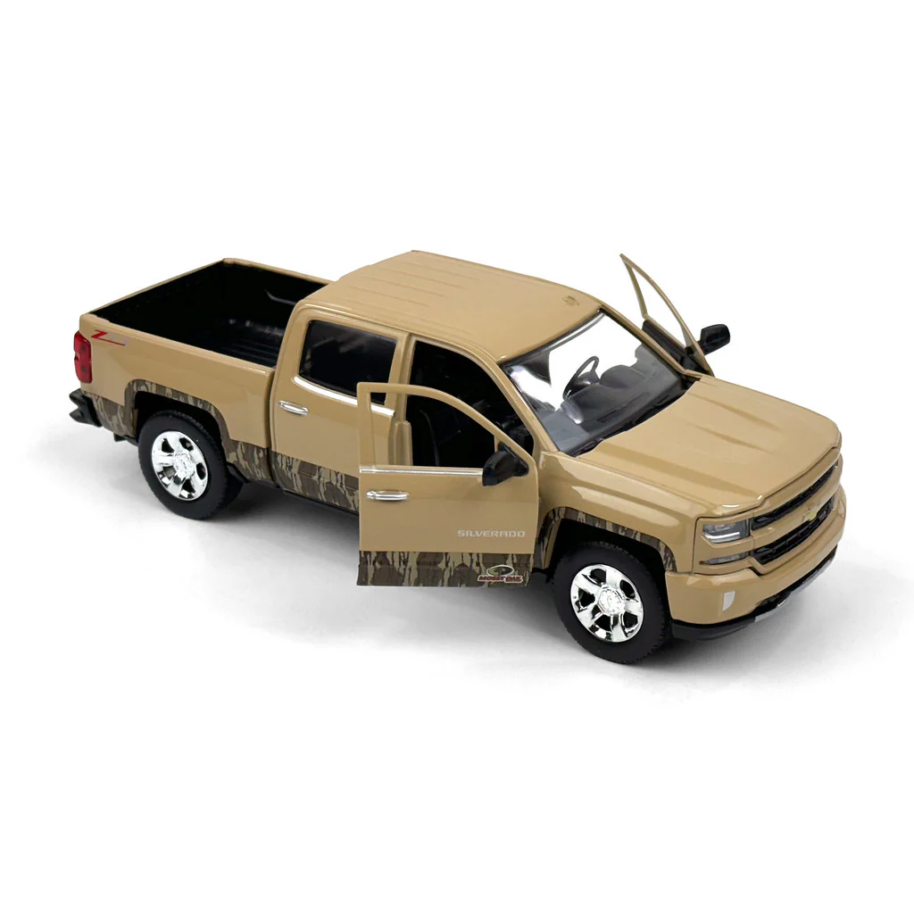 1/27 Mossy Oak 2017 Chevrolet Silverado Z71 Pickup Truck by Big Country Toys - Image 6