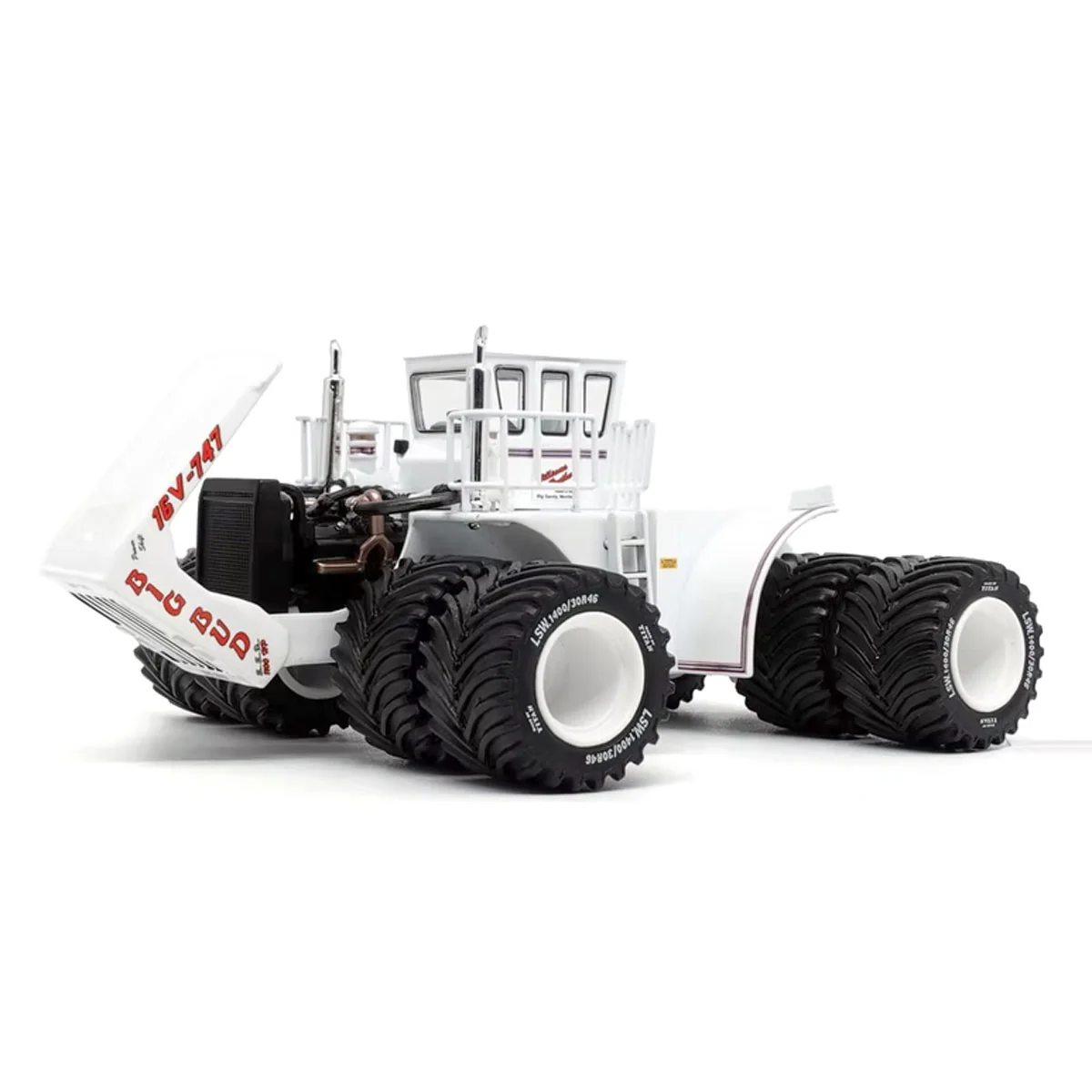 1/32 Big Bud 16V-747 4WD Tractor with Titan LSW Tires by First Gear - Image 5