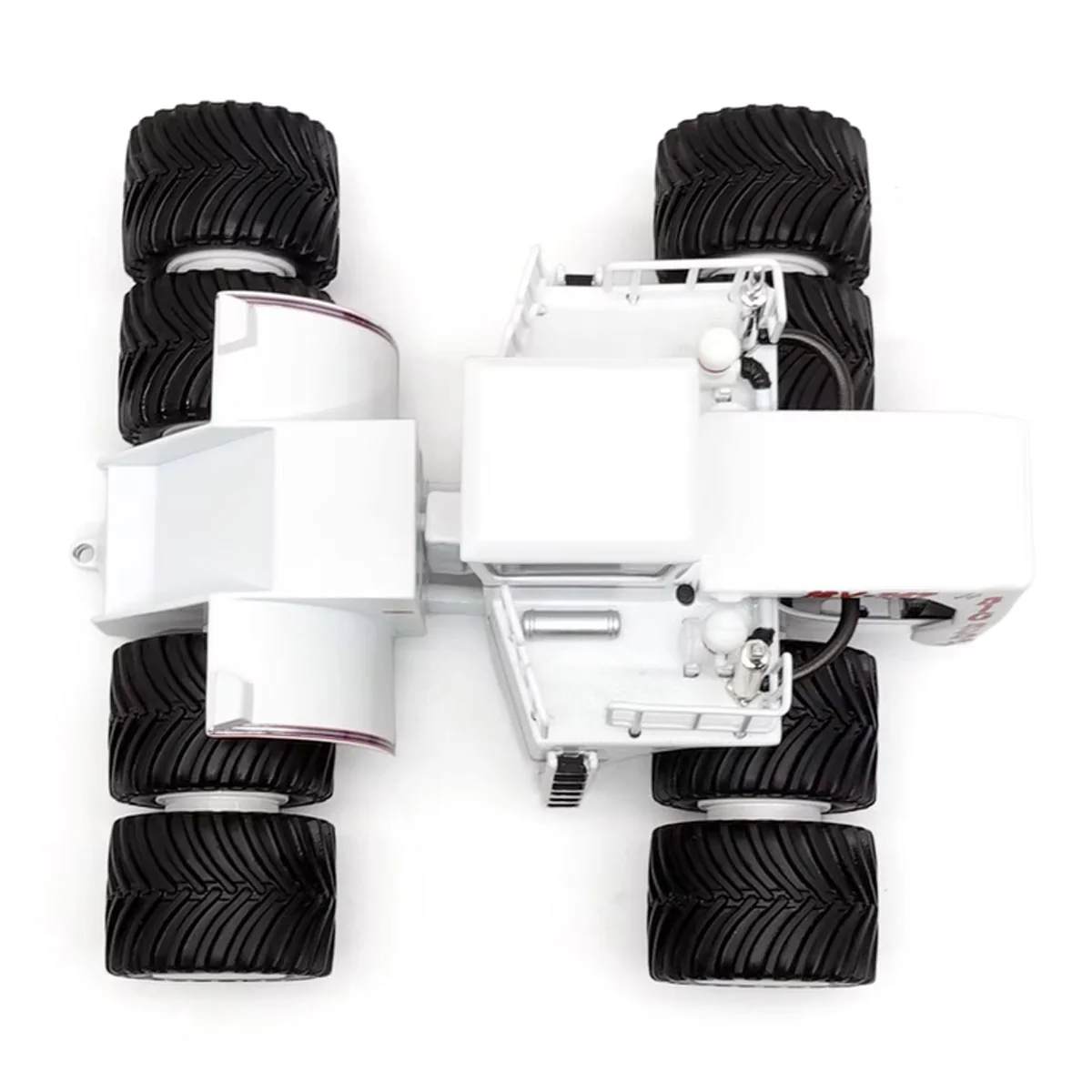 1/32 Big Bud 16V-747 4WD Tractor with Titan LSW Tires by First Gear - Image 9
