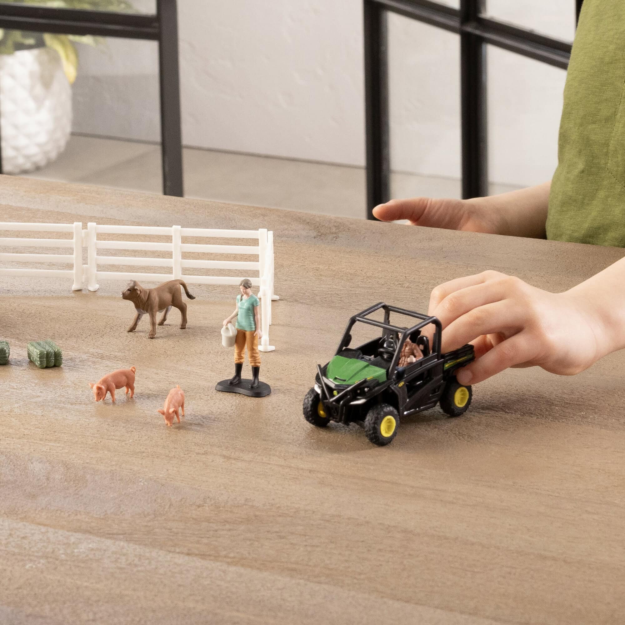 1/32 30-Piece Veterinarian Set with John Deere Gator - Image 6
