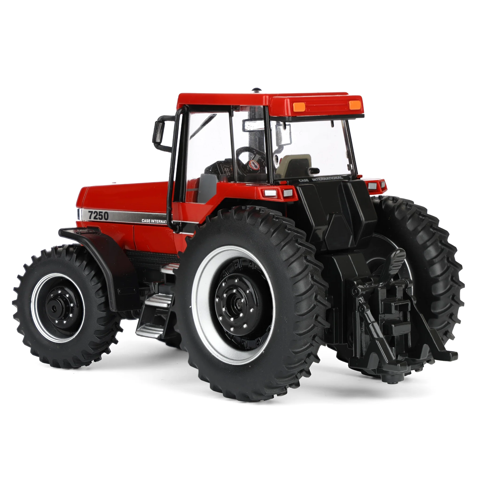 1/32 Case IH Magnum 7250 Tractor, Limited Edition by Britains - Image 4