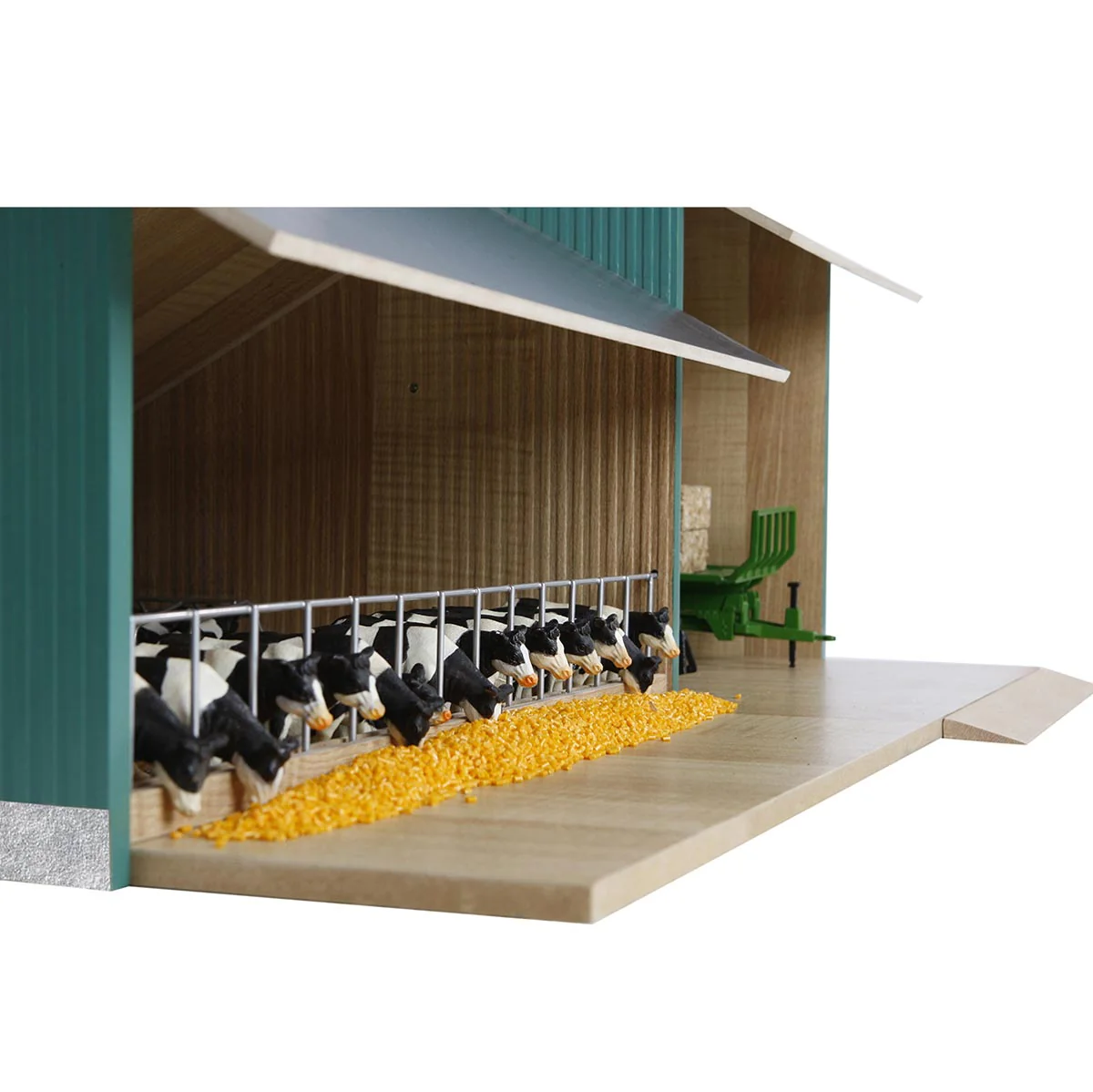 1/32 Farm Machinery 2 Bay Shed with Cow Barn - Image 3