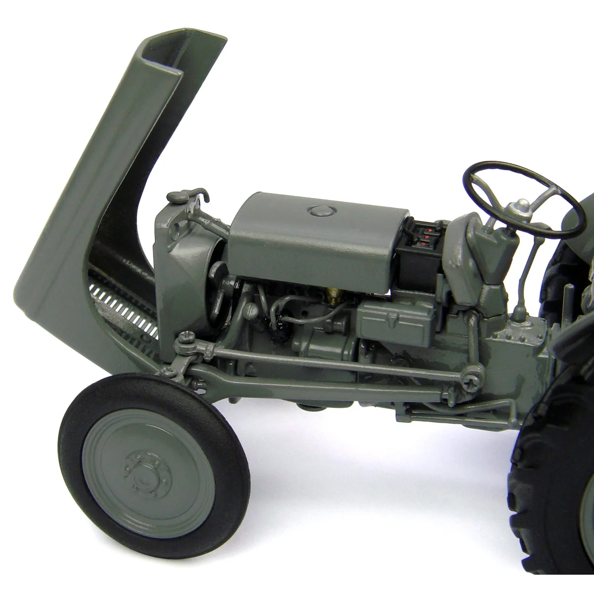 1/32 Ferguson 1949 TEA 20 Tractor by Universal Hobbies - Image 5