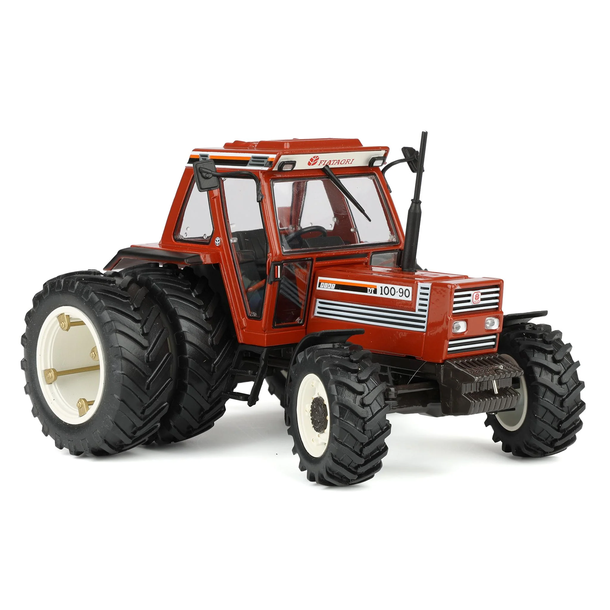 1/32 Fiat 100-90 4WD with Cab, MFD and Rear Duals, by Replicagri - Image 2