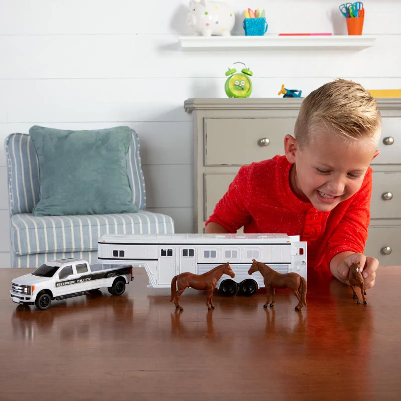 1/32 Ford F-350 Super Duty Pickup Truck with Gooseneck Horse Trailer & Horses by ERTL - Image 8