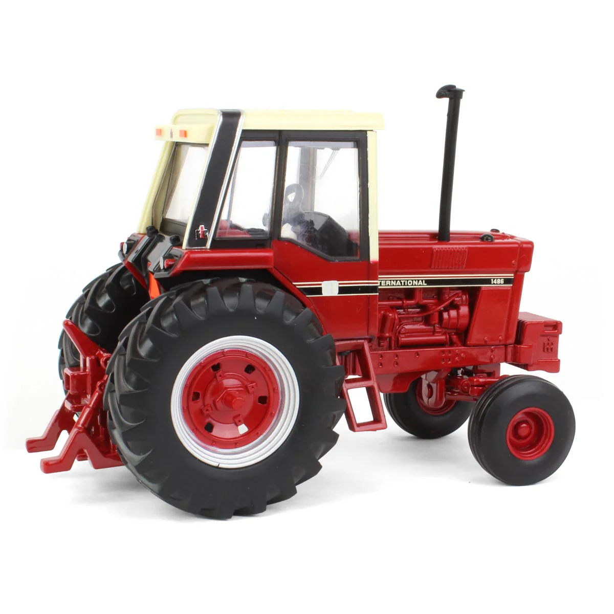 1/32 International 1486 Tractor by ERTL - Image 3