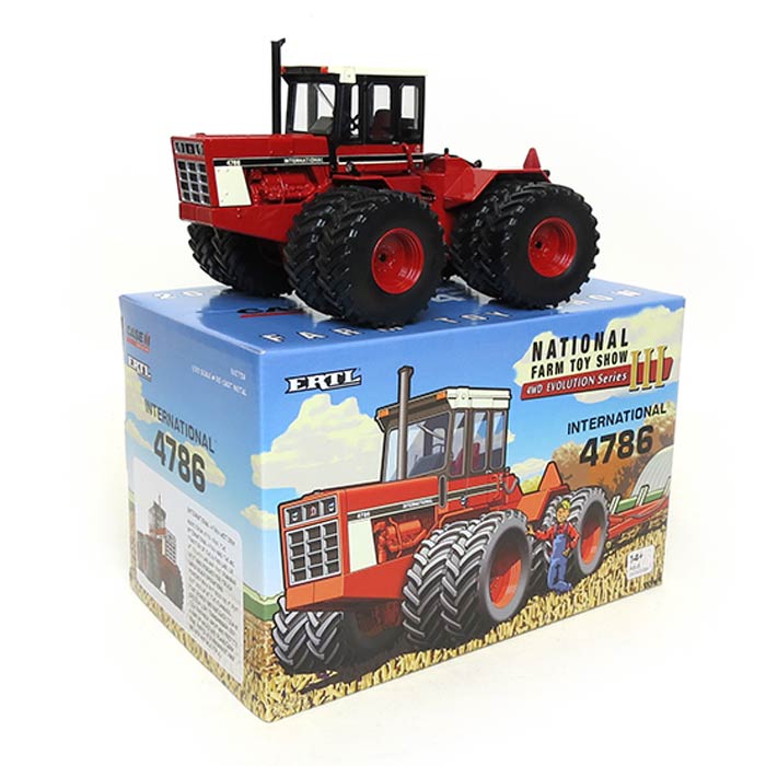 1/32 International Harvester 4786 4WD Tractor by ERTL, 2015 National Farm Toy Show