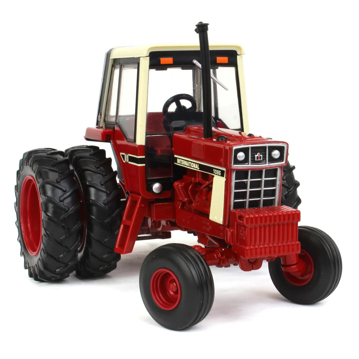 1/32 International 1086 Tractor with Rear Duals by ERTL - Image 2