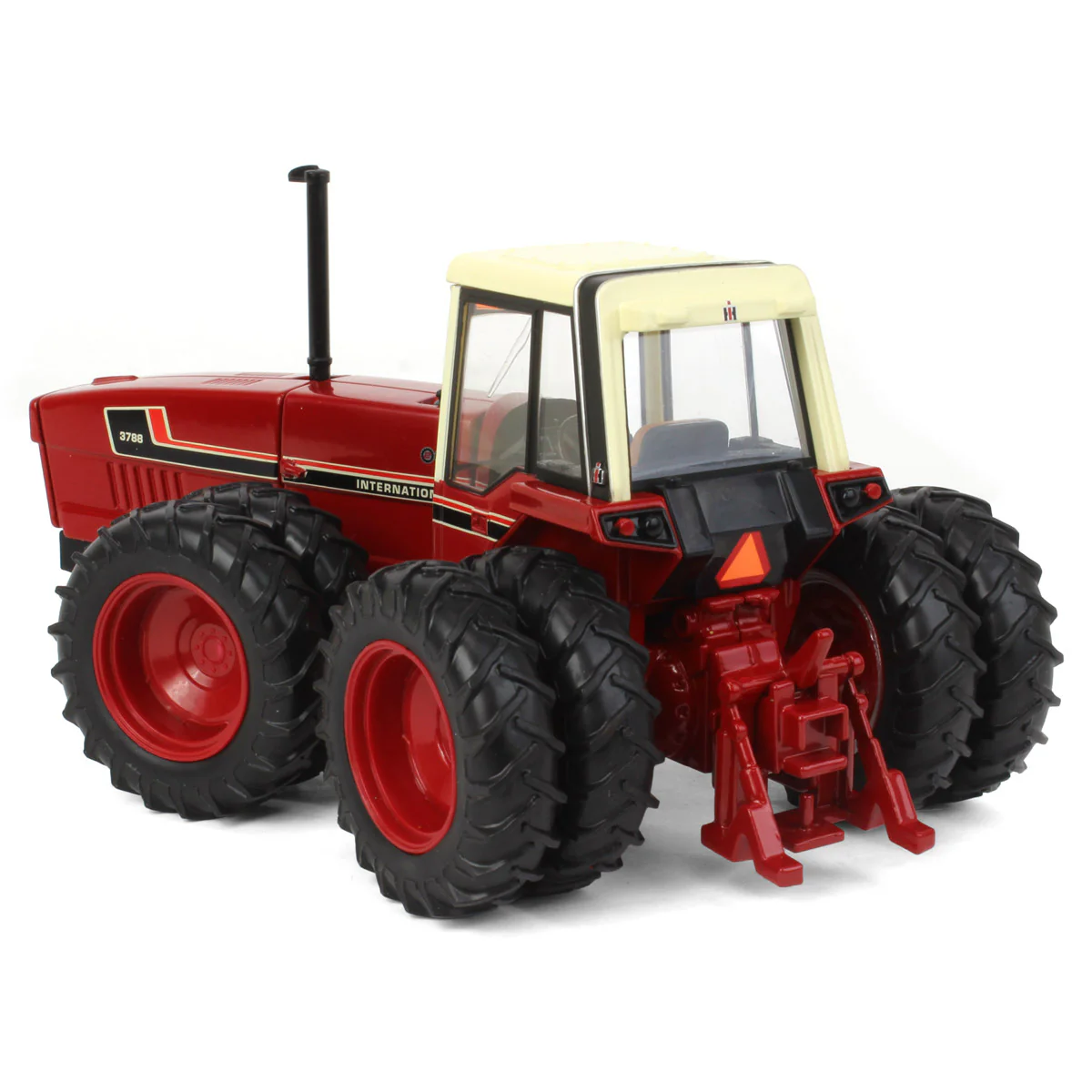 1/32 International Harvester 3788 2+2 Tractor with Front & Rear Duals by ERTL - Image 4
