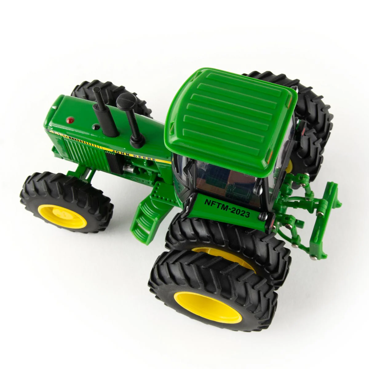 1/32 John Deere 4450 MFWD with Rear Duals, 2023 National Farm Toy Museum Select Series - Image 4