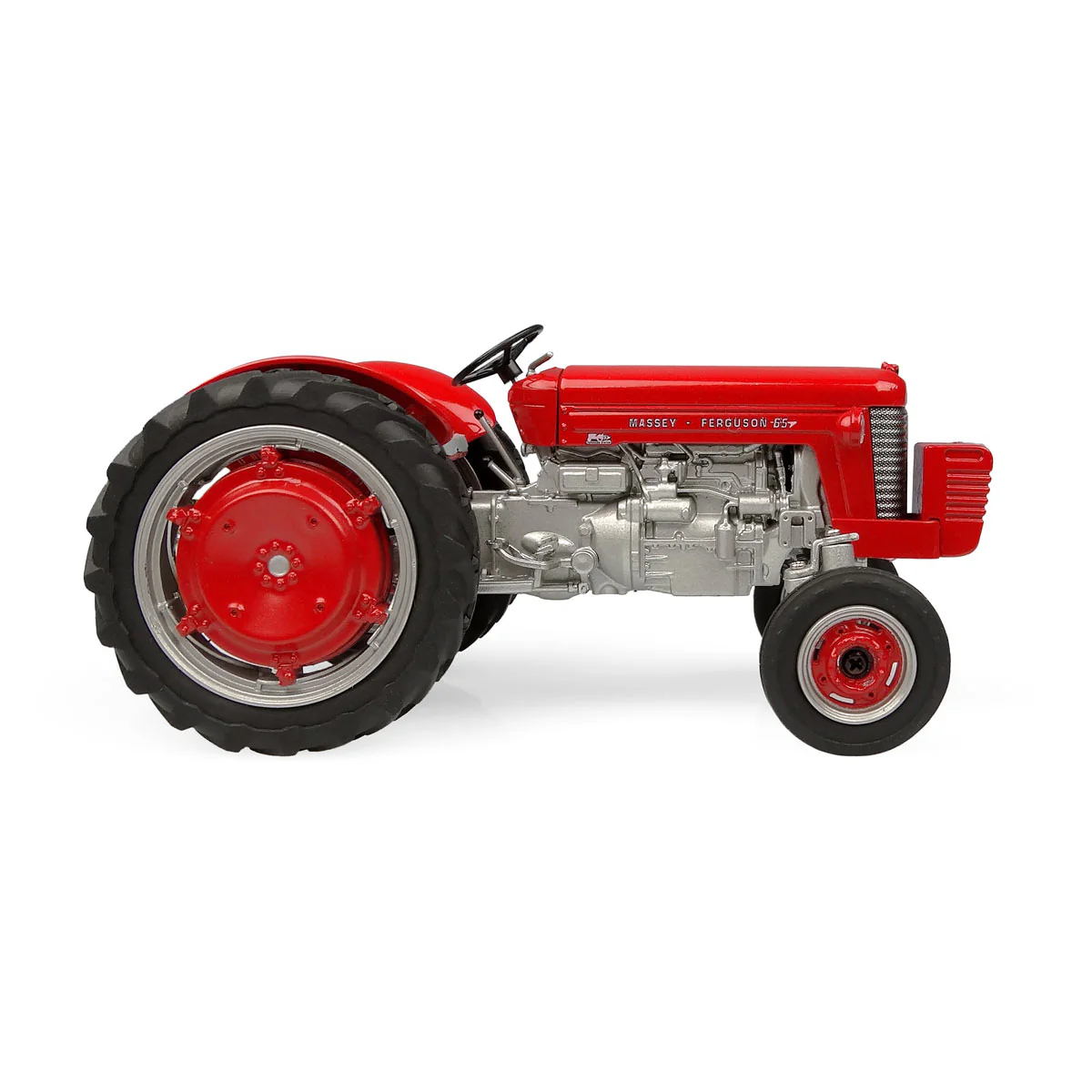 1/32 Massey Ferguson 65 Tractor (US Version) by Universal Hobbies - Image 4