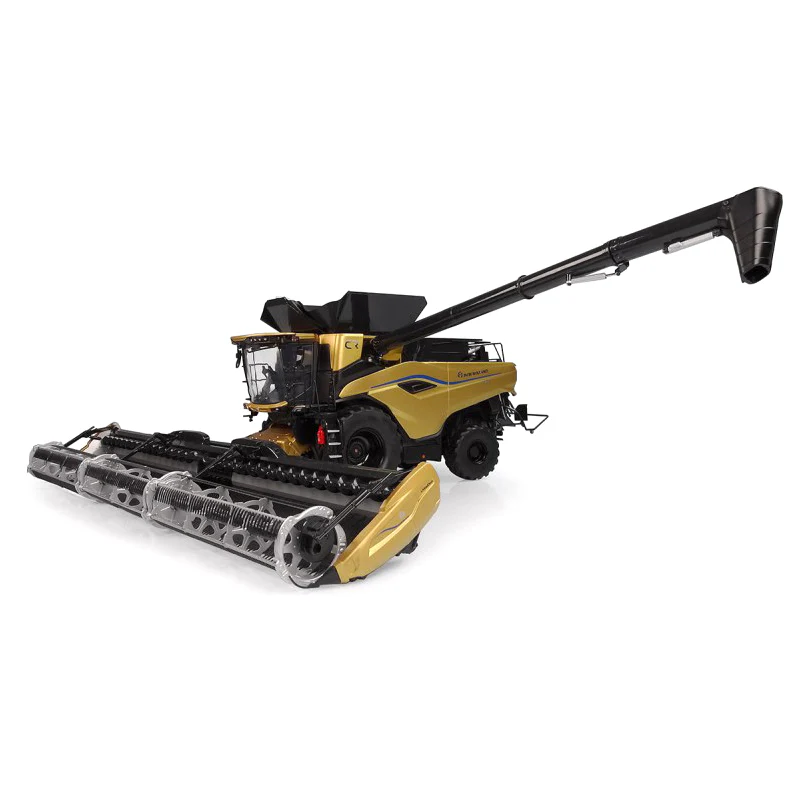 1/32 New Holland CR11 Combine by Universal Hobbies, Gold AGRITECHNICA Show Edition