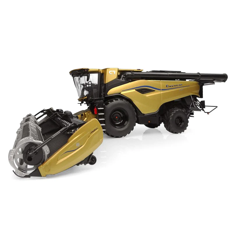 1/32 New Holland CR11 Combine by Universal Hobbies, Gold AGRITECHNICA Show Edition - Image 5