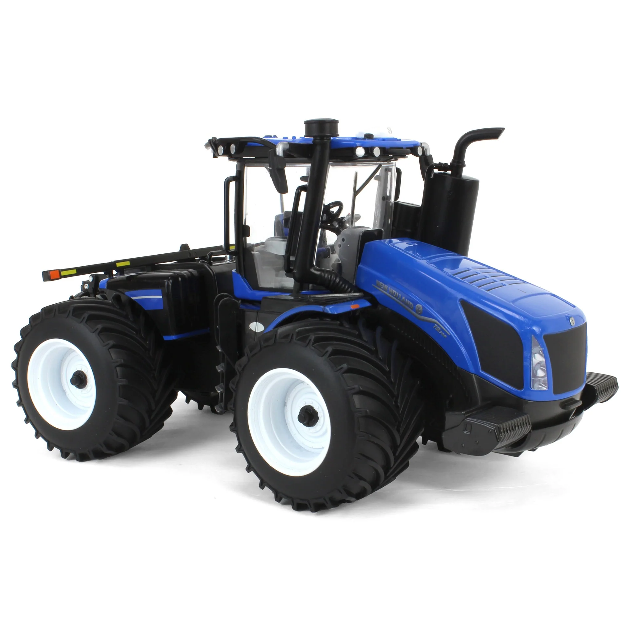 1/32 New Holland T9.700 Tractor with LSW Tires, ERTL Prestige Collection - Image 2
