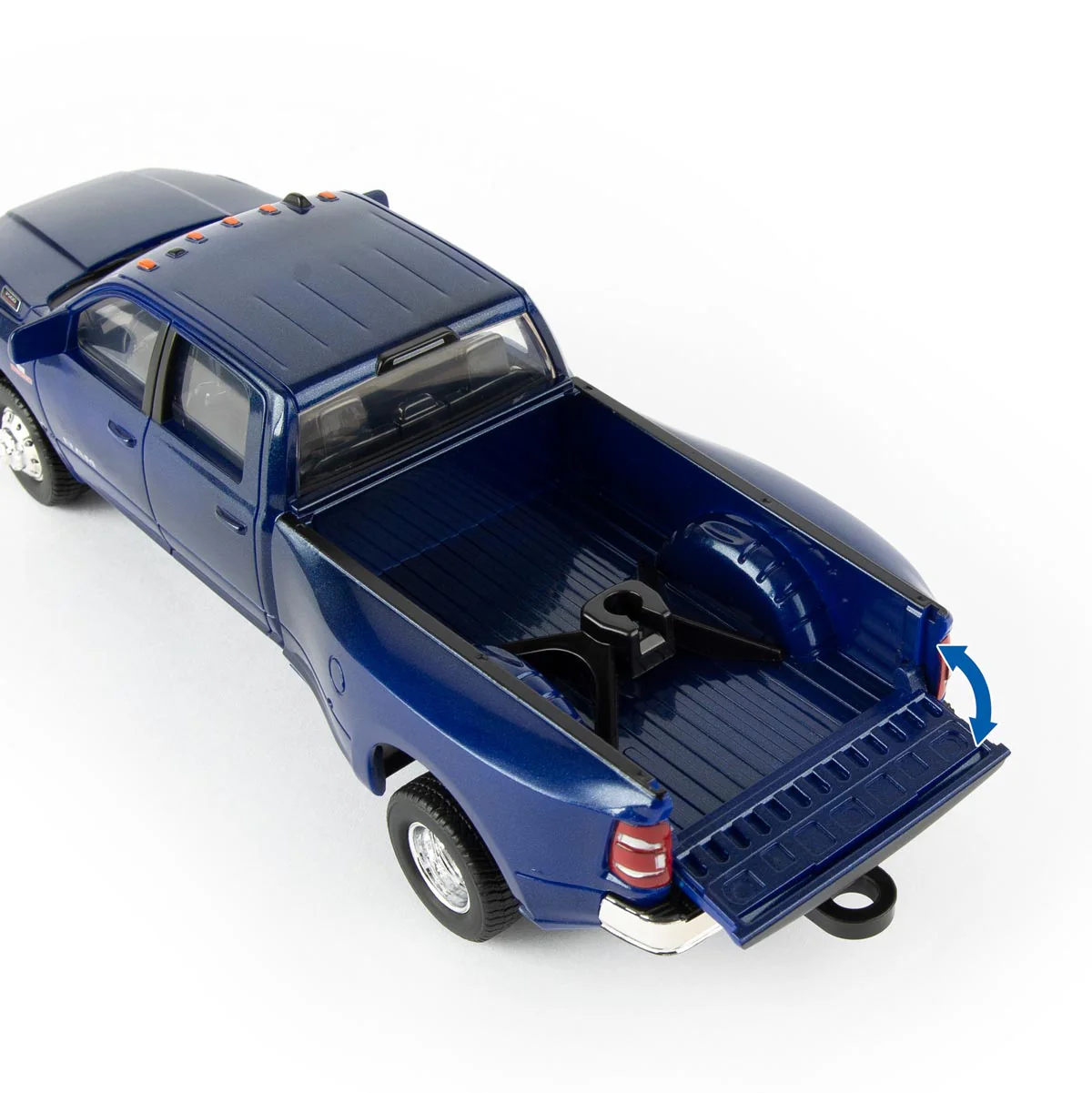 1/32 RAM 3500 Dually Quad Cab Pickup Truck with Lowboy Trailer & New Holland L230 Skid Steer by ERTL - Image 5