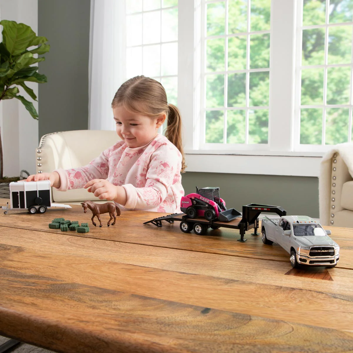 1/32 RAM 3500 Pickup Truck with Gooseneck Trailer, Case SV340B Skid Steer, Horse Trailer & Accessories by ERTL - Image 3