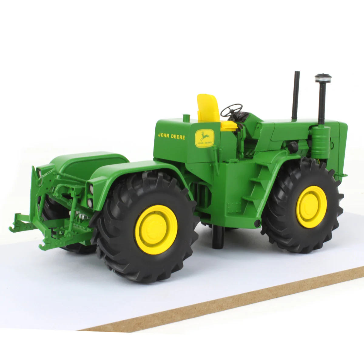 1/32 RESIN John Deere 8010 4WD Tractor - Image 3