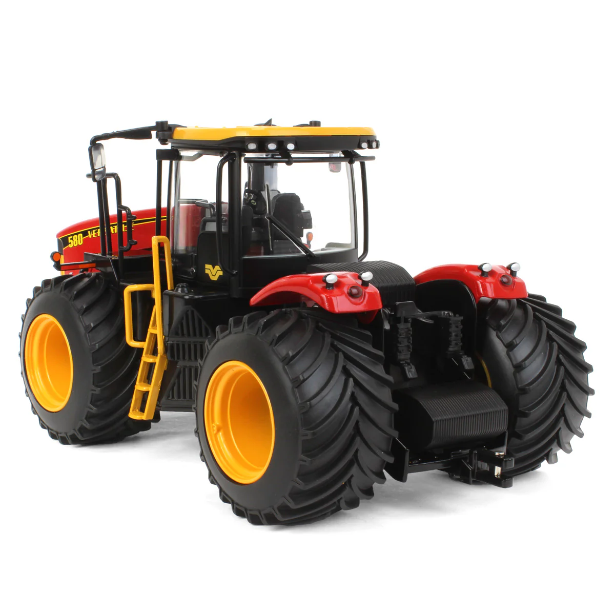 1/32 Versatile 580 Tractor with LSW Tires, ERTL Prestige Collection - Image 4