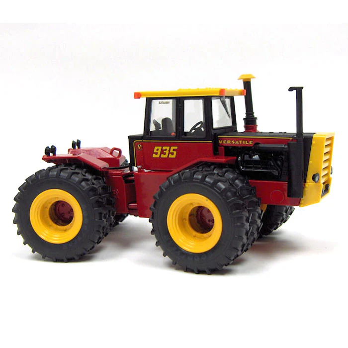1/32 Versatile 935 Tractor with Duals, 2011 National Farm Toy Show by ERTL - Image 3