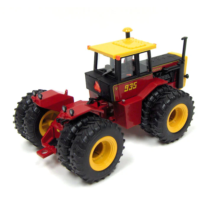 1/32 Versatile 935 Tractor with Duals, 2011 National Farm Toy Show by ERTL - Image 4