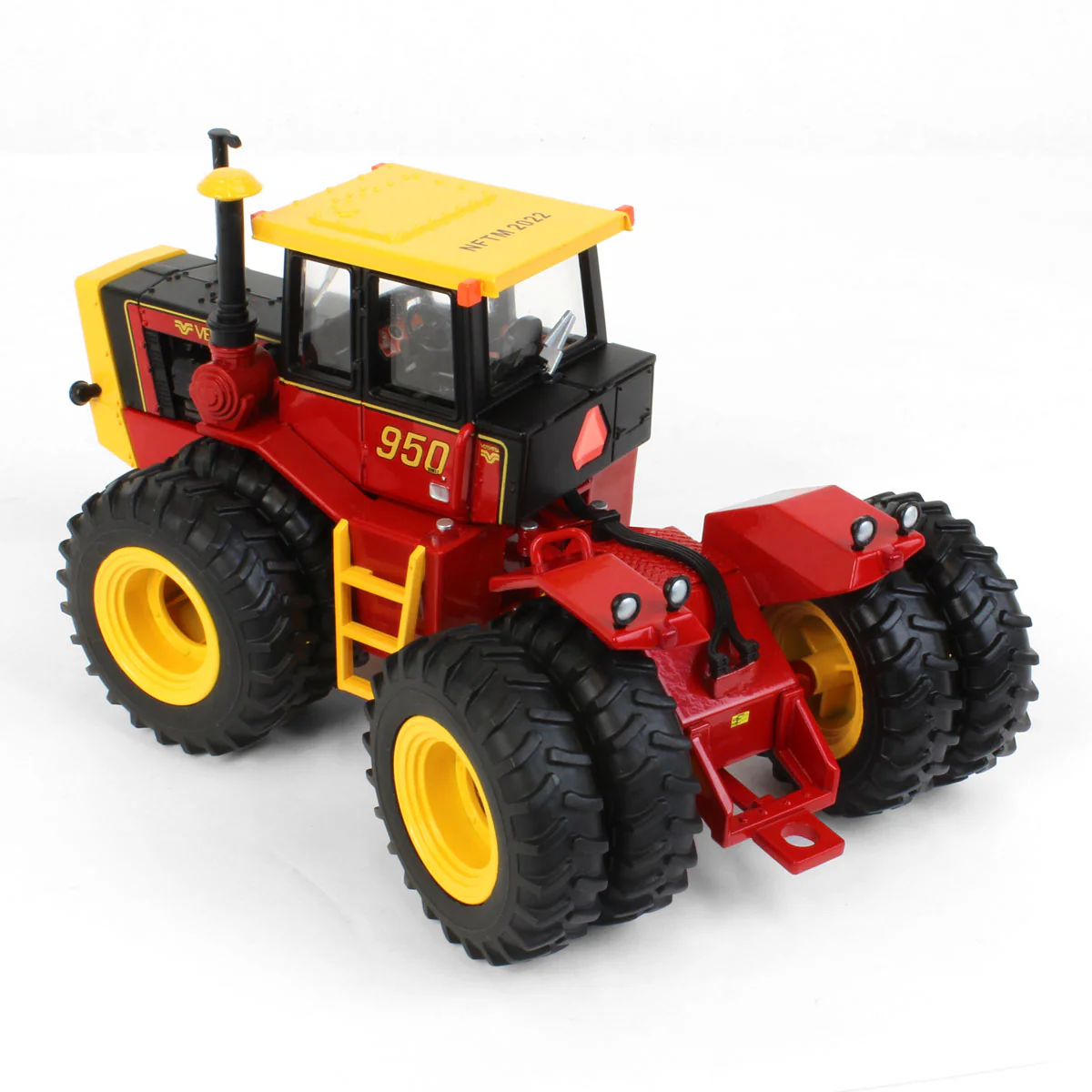 1/32 Versatile 950 4WD Tractor, 2022 National Farm Toy Museum Select Series - Image 4