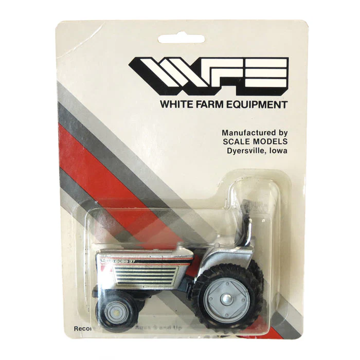 1/32 White Field Boss 37 Tractor with ROPS