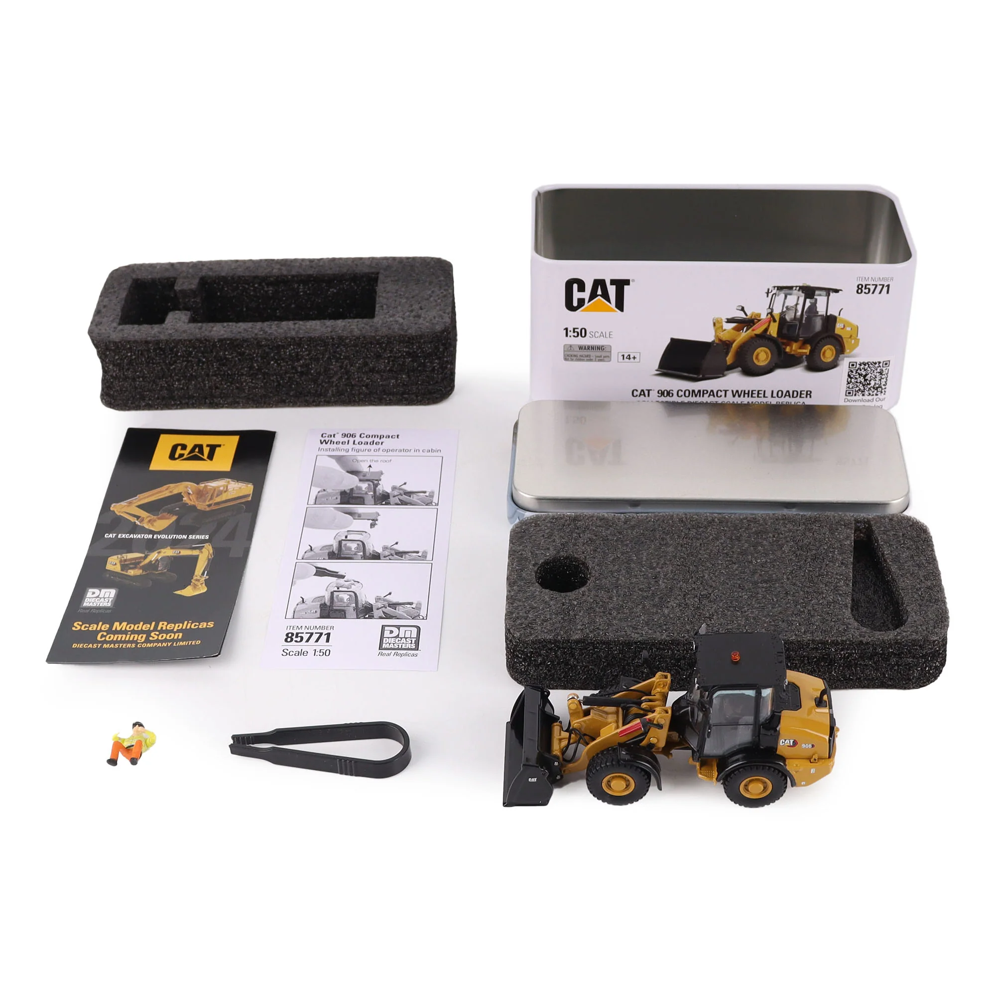 1/50 CAT 906 Compact Wheel Loader by Diecast Masters - Image 9