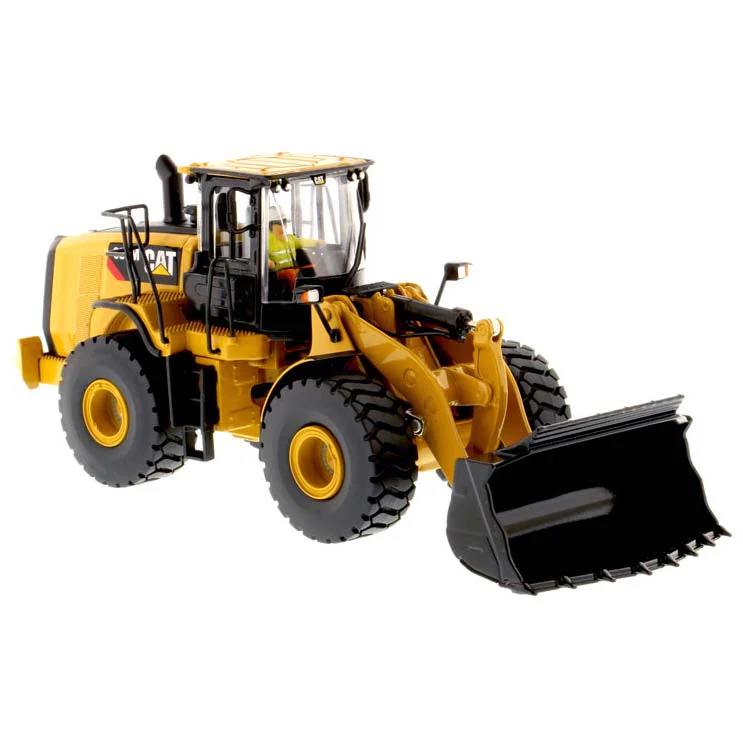1/50 Caterpillar 966M Wheel Loader, Diecast Masters Core Classics Series - Image 6