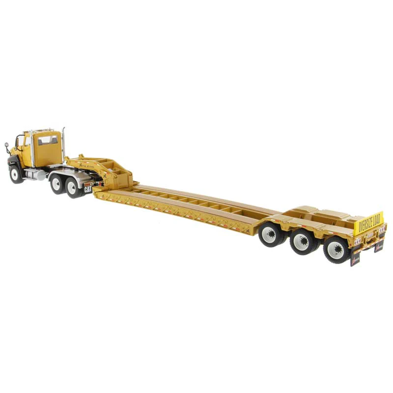1/50 Caterpillar CT660 Highway Truck with Lowboy Trailer - Image 4