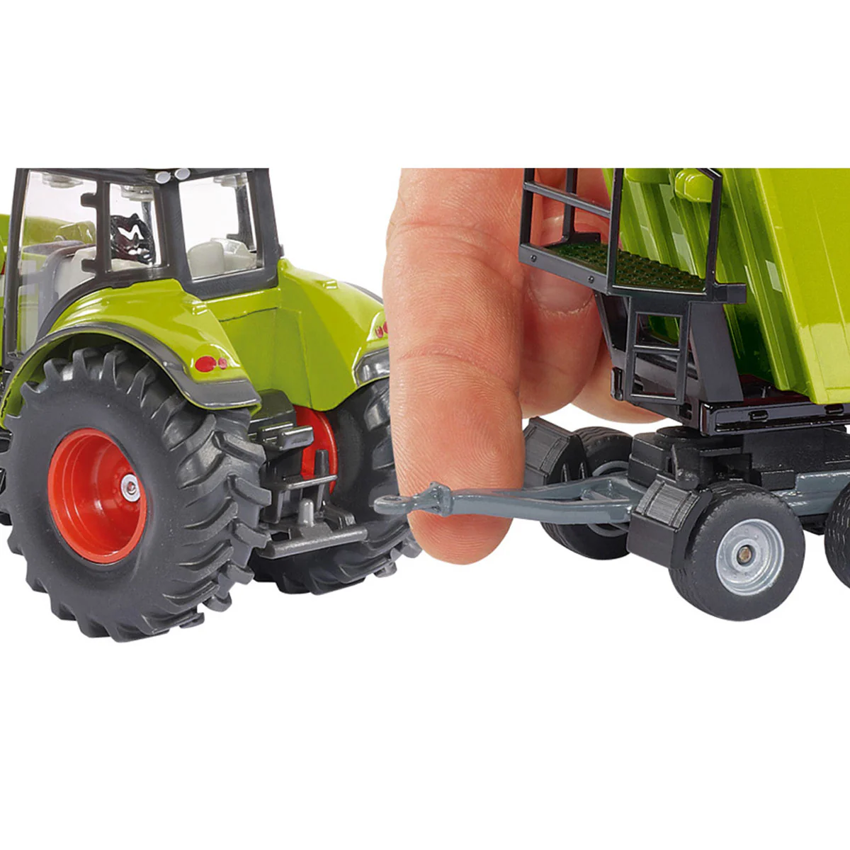 1/50 Claas MFD Tractor with Loader - Image 5