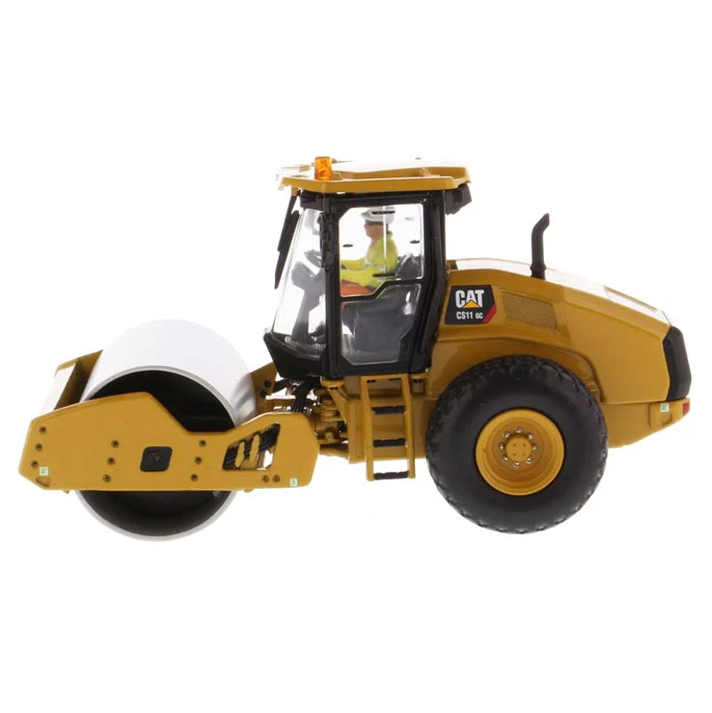 1/50 Caterpillar CS11 GC Vibratory Soil Compactor by Diecast Masters - Image 2