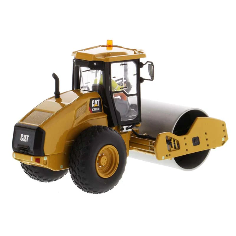 1/50 Caterpillar CS11 GC Vibratory Soil Compactor by Diecast Masters - Image 4