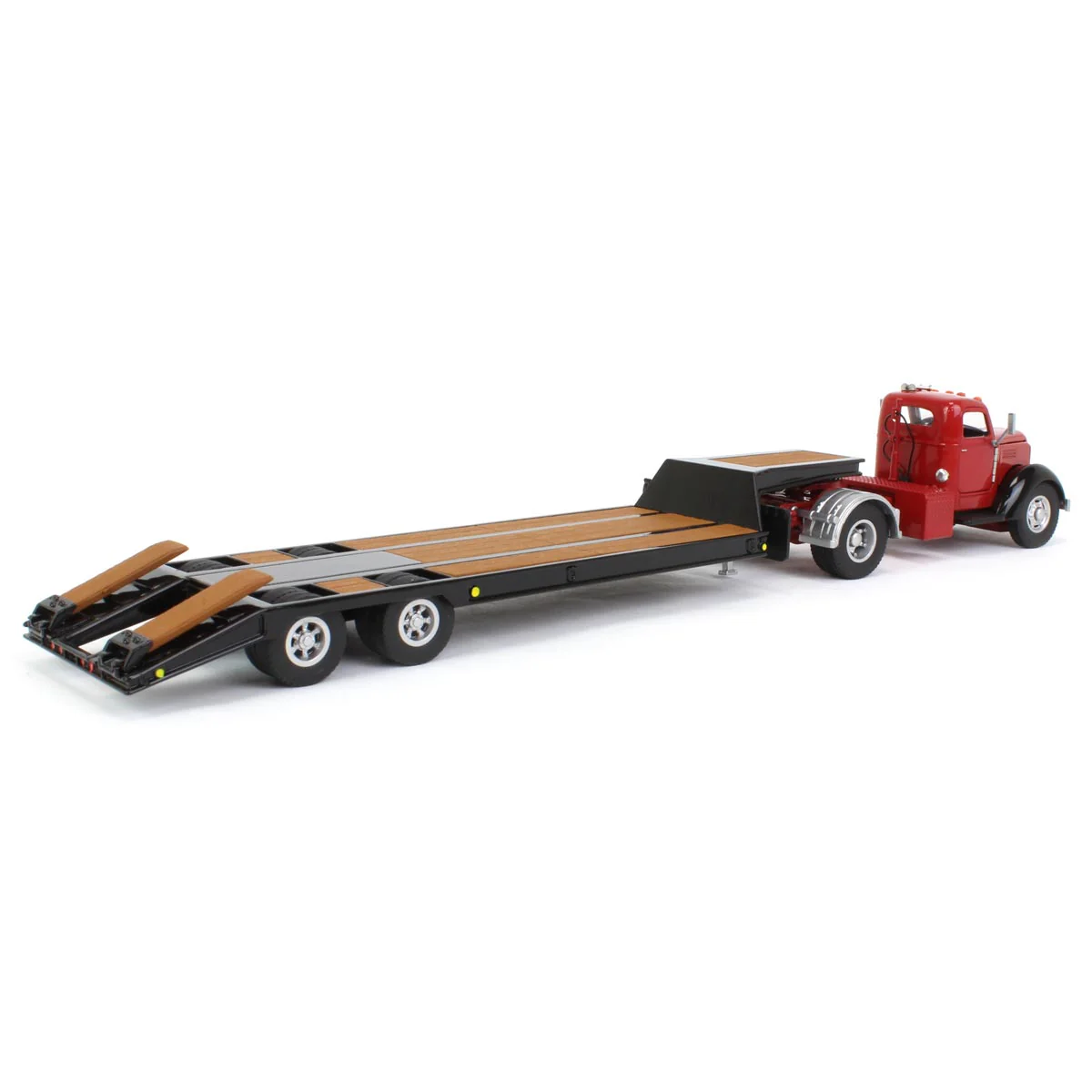 1/50 Red International KB-8 with Tandem Axle Lowboy Trailer - Image 3