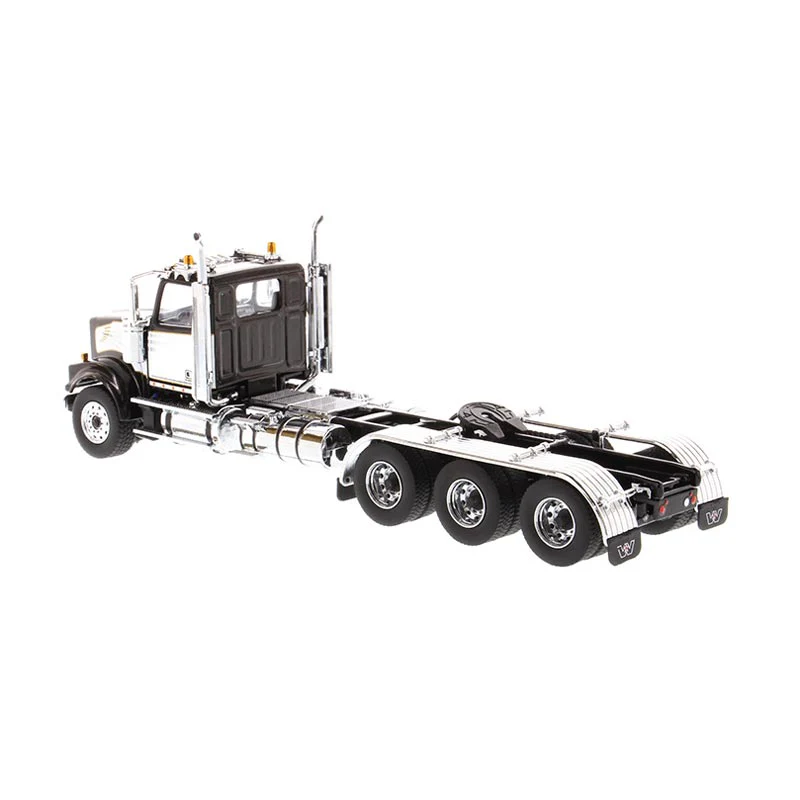 1/50 Western Star 4900 SFFA Tridem Day Cab, Black & White, Diecast Masters Transport Series - Image 4