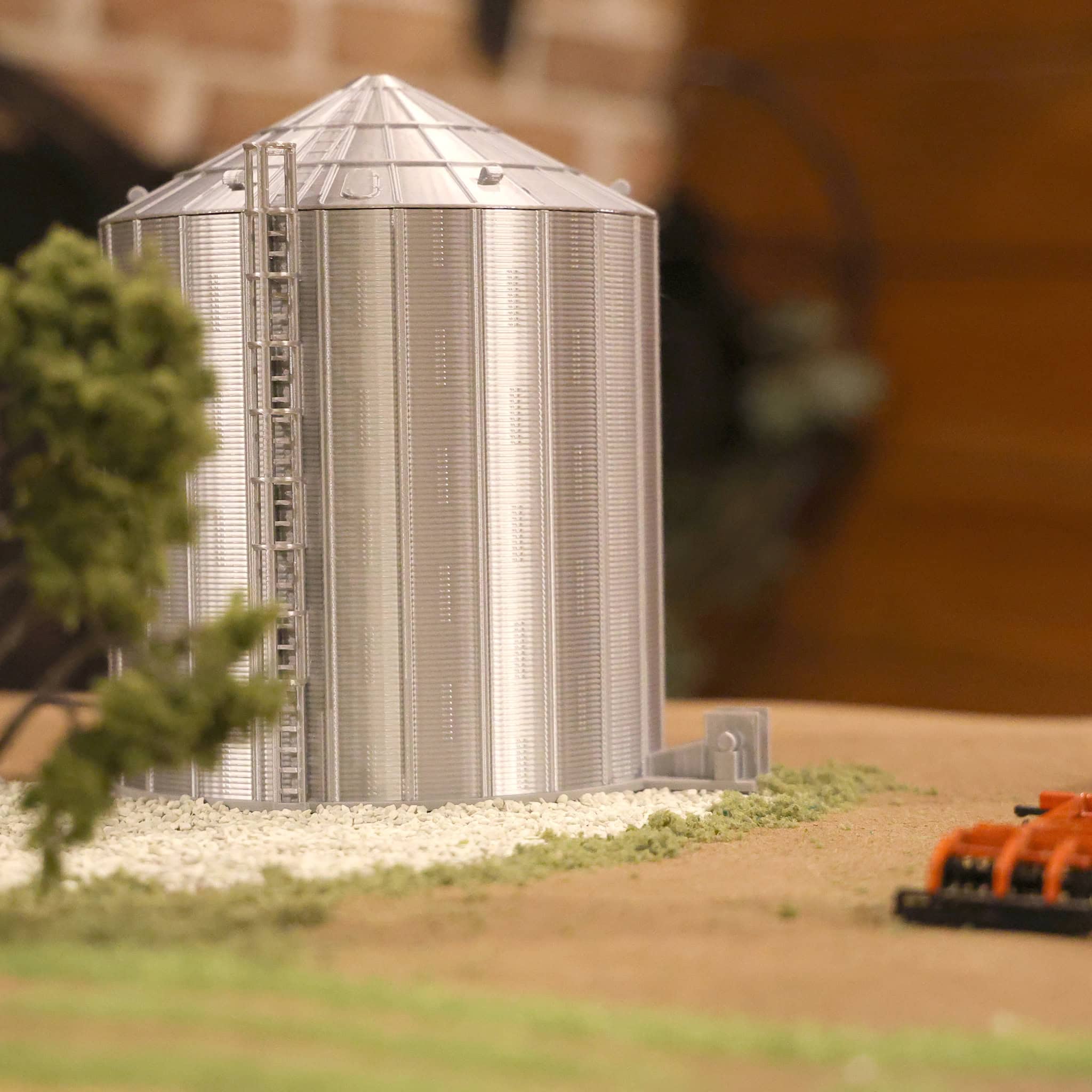 1/64 15-20K Bushel Grain Bin with Ladder & Centrifugal Fan by REVD Toys, 3D Printed - Image 8