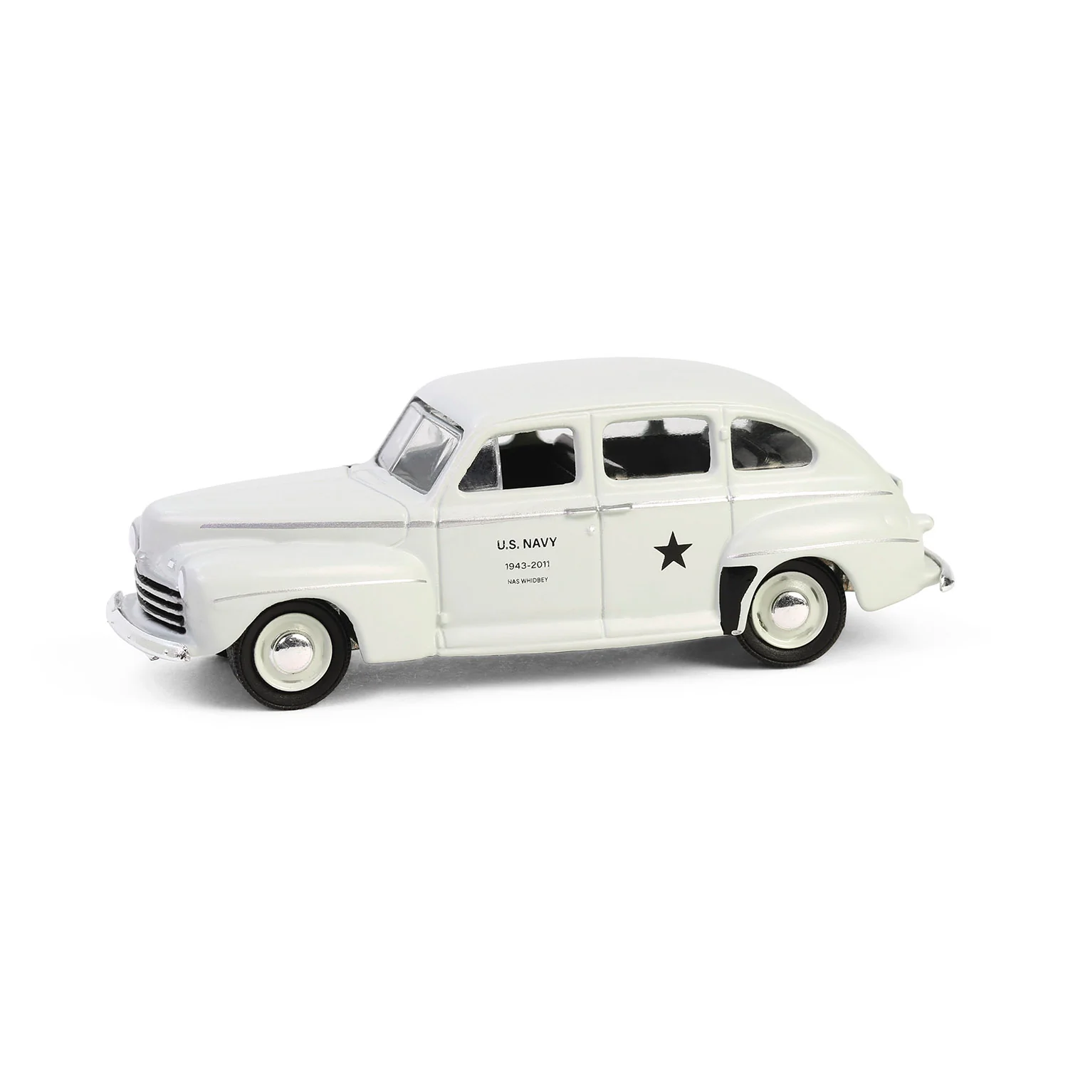1/64 1946 Ford Fordor Super Deluxe, U.S. Navy Staff Car, Battalion 64 Series 5