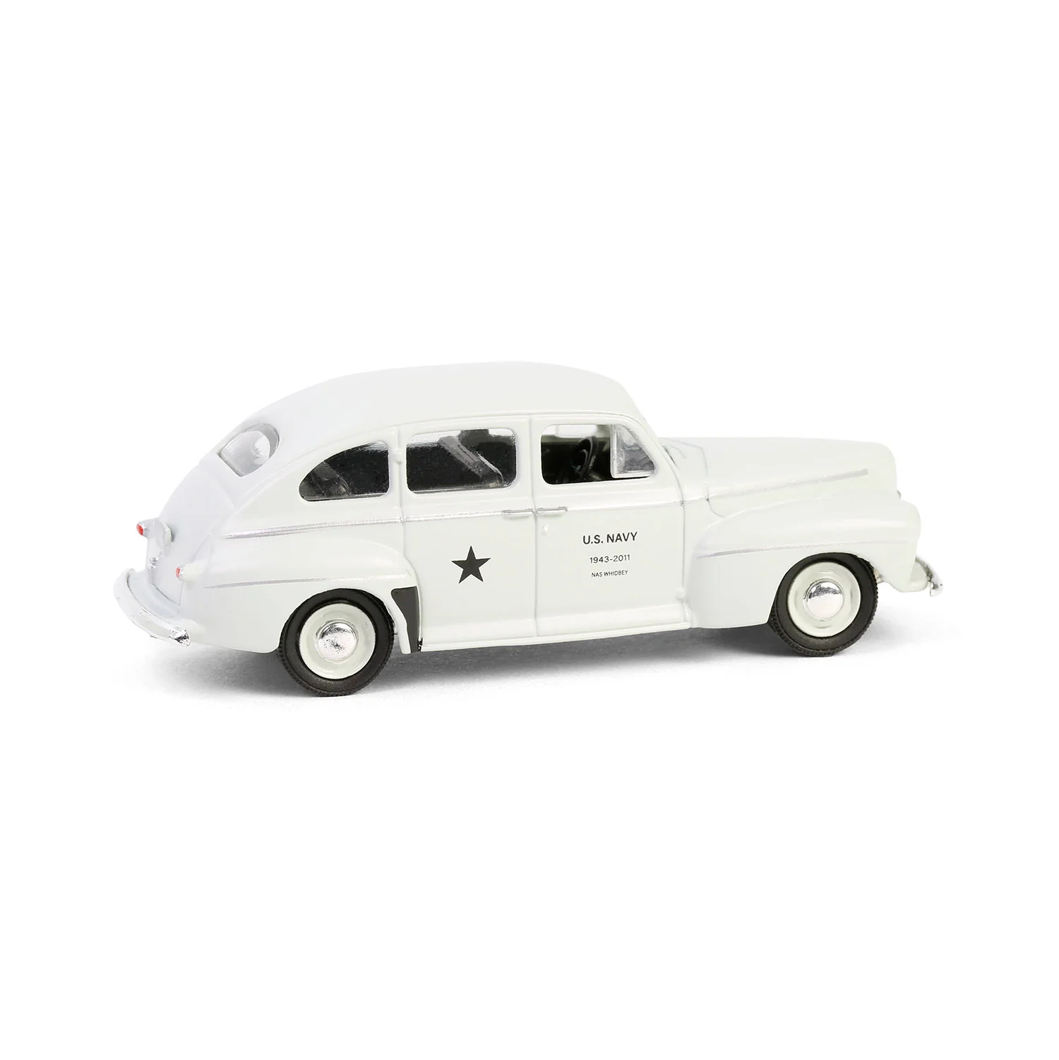 1/64 1946 Ford Fordor Super Deluxe, U.S. Navy Staff Car, Battalion 64 Series 5 - Image 2