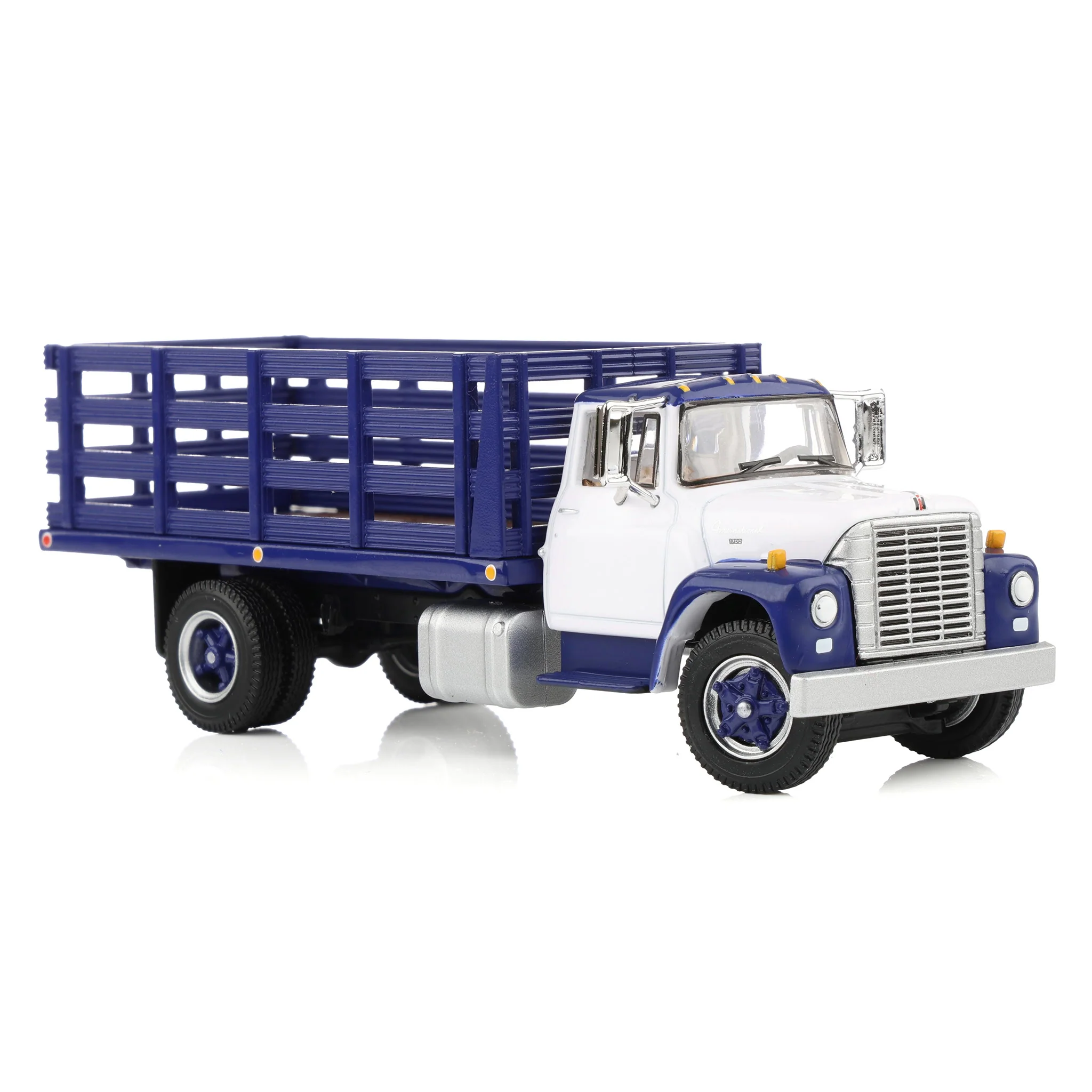 1/64 1970s International Loadstar Stake Truck, White/Navy Blue, DCP by First Gear - Image 2